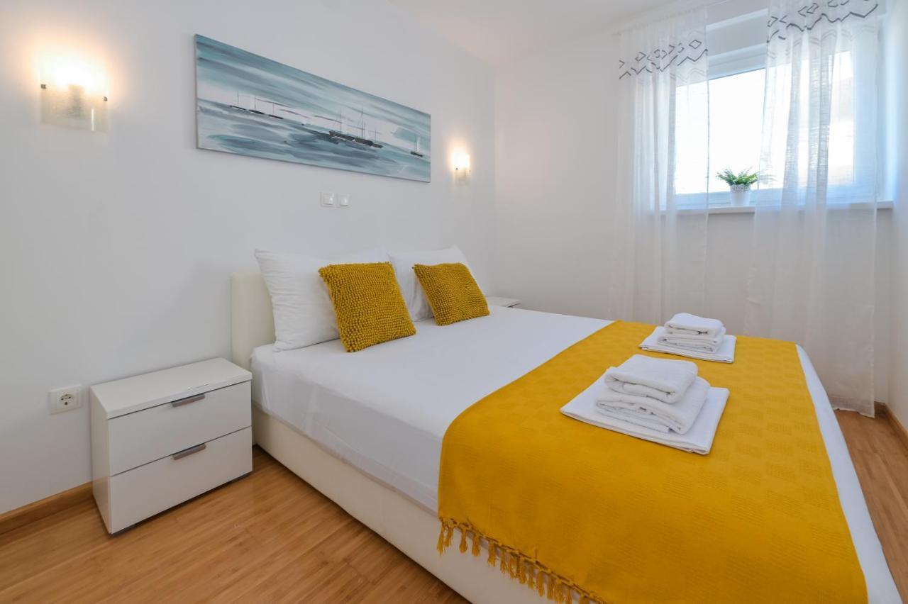 Apartment Funtastic With Private Pool Novalja Zewnętrze zdjęcie