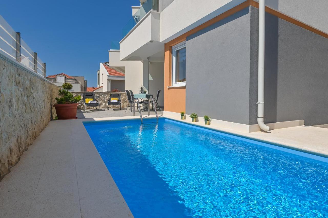 Apartment Funtastic With Private Pool Novalja Zewnętrze zdjęcie