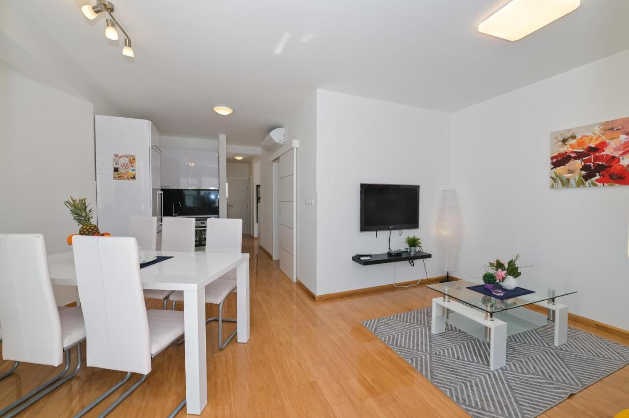 Apartment Funtastic With Private Pool Novalja Zewnętrze zdjęcie