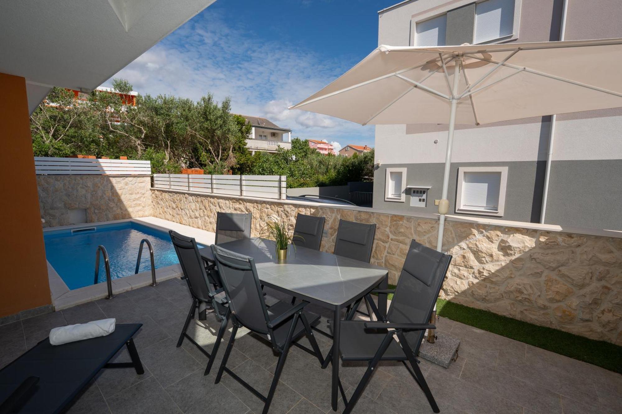 Apartment Funtastic With Private Pool Novalja Zewnętrze zdjęcie